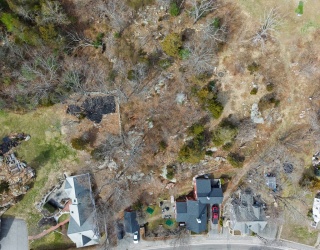 166 Hull St, Hingham, Massachusetts, 3 Bedrooms Bedrooms, 7 Rooms Rooms,2 BathroomsBathrooms,Residential,For Sale,Hull St,73372271