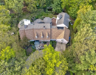 20 Albee Dr, Braintree, Massachusetts, 4 Bedrooms Bedrooms, 16 Rooms Rooms,3.5 BathroomsBathrooms,Residential,For Sale,Albee Dr,73372315