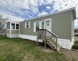 3132 Cranberry Highway, Wareham, Massachusetts, 2 Bedrooms Bedrooms, 4 Rooms Rooms,1 BathroomBathrooms,Residential,For Sale,Cranberry Highway,73372352
