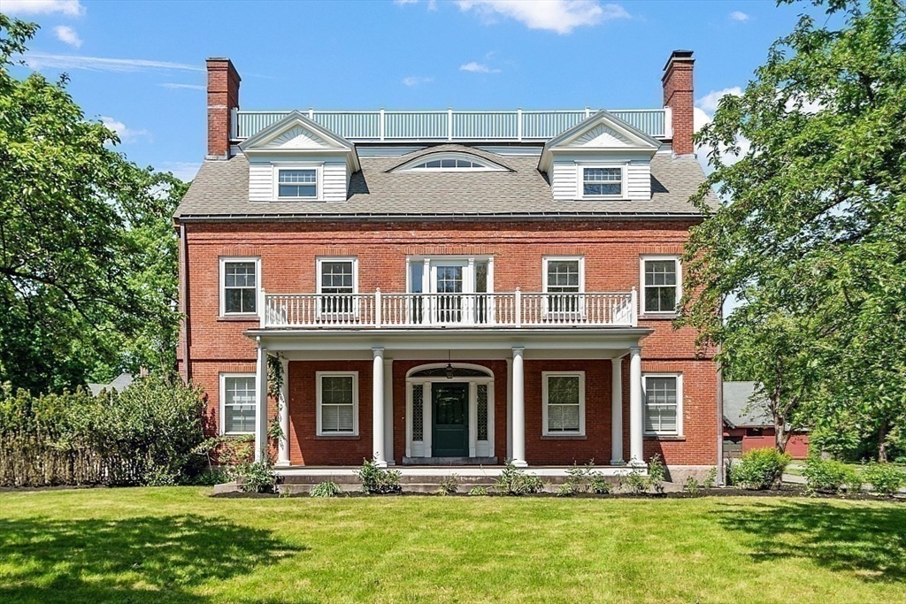 23 Lewis Rd, Concord, Massachusetts, 6 Bedrooms Bedrooms, 14 Rooms Rooms,4.5 BathroomsBathrooms,Residential,For Sale,Lewis Rd,73372365