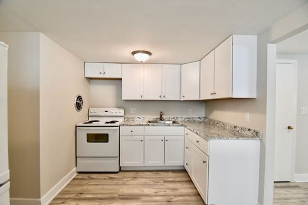 90 E Squantum, Quincy, Massachusetts, 1 Bedroom Bedrooms, 5 Rooms Rooms,1 BathroomBathrooms,Residential Lease,For Rent,E Squantum,73372408