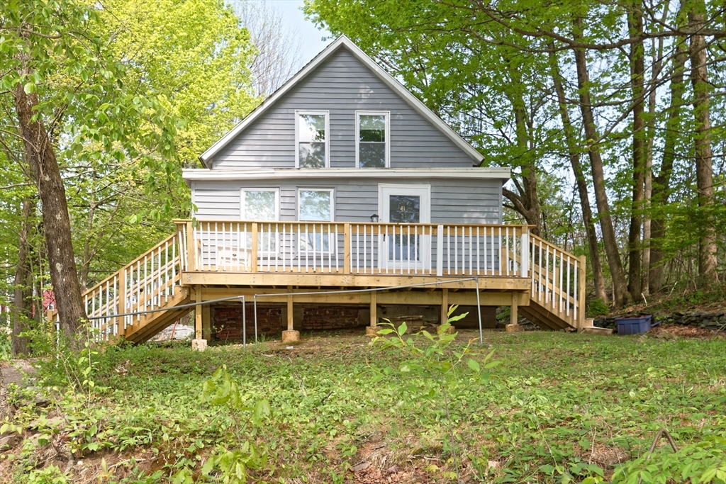 41 Hill St, Auburn, Massachusetts, 2 Bedrooms Bedrooms, 6 Rooms Rooms,1 BathroomBathrooms,Residential,For Sale,Hill St,73372413