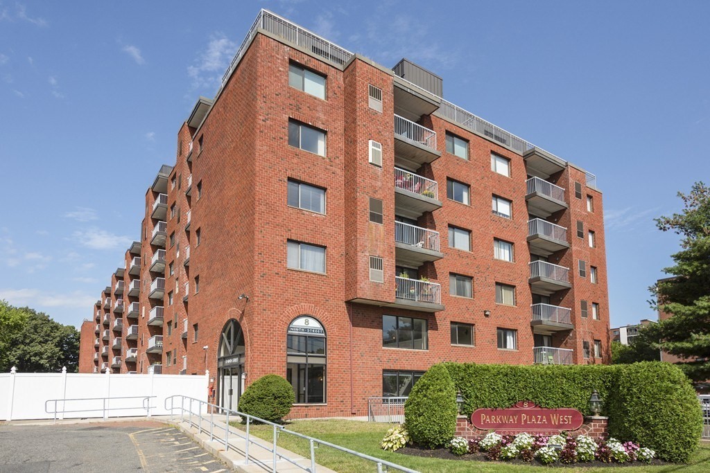 8 Ninth St, Medford, Massachusetts, 2 Bedrooms Bedrooms, 5 Rooms Rooms,2 BathroomsBathrooms,Residential Lease,For Rent,Ninth St,73372526