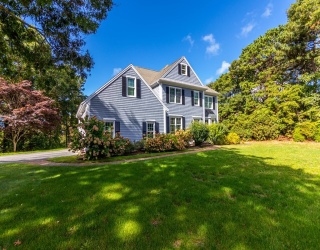 24 Longshank Cir, Falmouth, Massachusetts, 3 Bedrooms Bedrooms, 9 Rooms Rooms,2.5 BathroomsBathrooms,Residential,For Sale,Longshank Cir,73372481