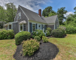149 Beach St, Dennis, Massachusetts, 4 Bedrooms Bedrooms, 8 Rooms Rooms,2 BathroomsBathrooms,Residential,For Sale,Beach St,73372509
