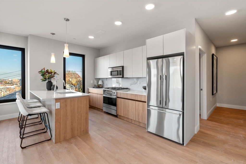 249 Corey Rd, Boston, Massachusetts, 1 Bedroom Bedrooms, 3 Rooms Rooms,1 BathroomBathrooms,Residential,For Sale,Corey Rd,73372502