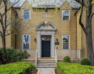 30 Cumberland, Brookline, Massachusetts, 2 Bedrooms Bedrooms, 4 Rooms Rooms,2 BathroomsBathrooms,Residential,For Sale,Cumberland,73372514