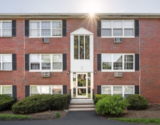 8 Tara Dr, Weymouth, Massachusetts, 2 Bedrooms Bedrooms, 5 Rooms Rooms,1 BathroomBathrooms,Residential,For Sale,Tara Dr,73372565