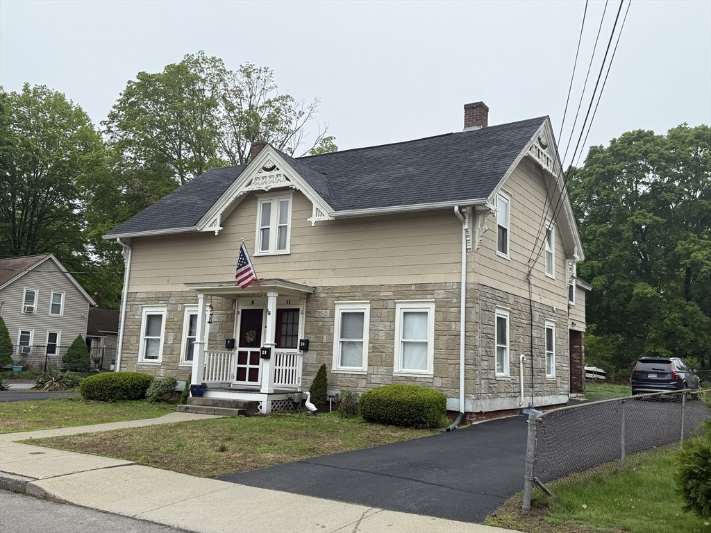 9 East St, Grafton, Massachusetts, 5 Bedrooms Bedrooms, 14 Rooms Rooms,4 BathroomsBathrooms,Residential Income,For Sale,East St,73372575