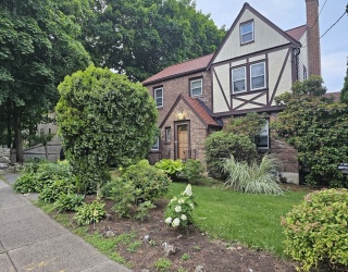 419 Pond, Boston, Massachusetts, 3 Bedrooms Bedrooms, 9 Rooms Rooms,2.5 BathroomsBathrooms,Residential Lease,For Rent,Pond,73372579