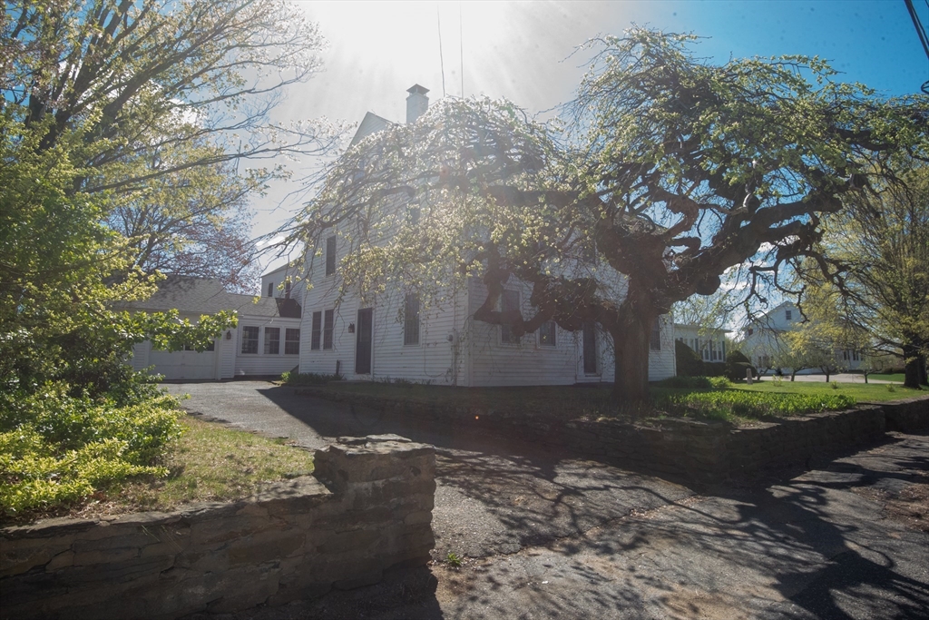 82 Petersham Rd, Hardwick, Massachusetts, 4 Bedrooms Bedrooms, 9 Rooms Rooms,2.5 BathroomsBathrooms,Residential,For Sale,Petersham Rd,73372595