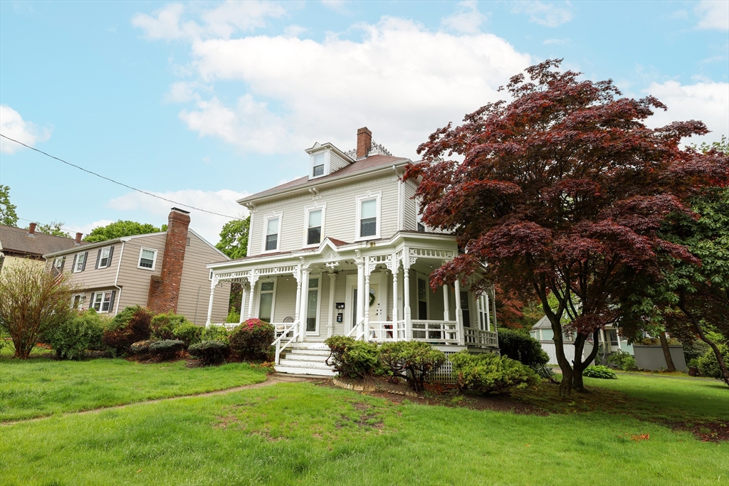 50 Maple St, Braintree, Massachusetts, 3 Bedrooms Bedrooms, 5 Rooms Rooms,1 BathroomBathrooms,Residential Lease,For Rent,Maple St,73372669