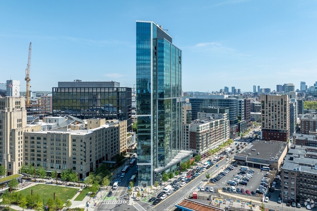 188 Brookline Ave, Boston, Massachusetts, 2 Bedrooms Bedrooms, 5 Rooms Rooms,2 BathroomsBathrooms,Residential Lease,For Rent,Brookline Ave,73372771