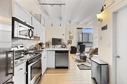 12 Stoneholm Street, Boston, Massachusetts, 1 Bedroom Bedrooms, 3 Rooms Rooms,1 BathroomBathrooms,Residential Lease,For Rent,Stoneholm Street,73372747