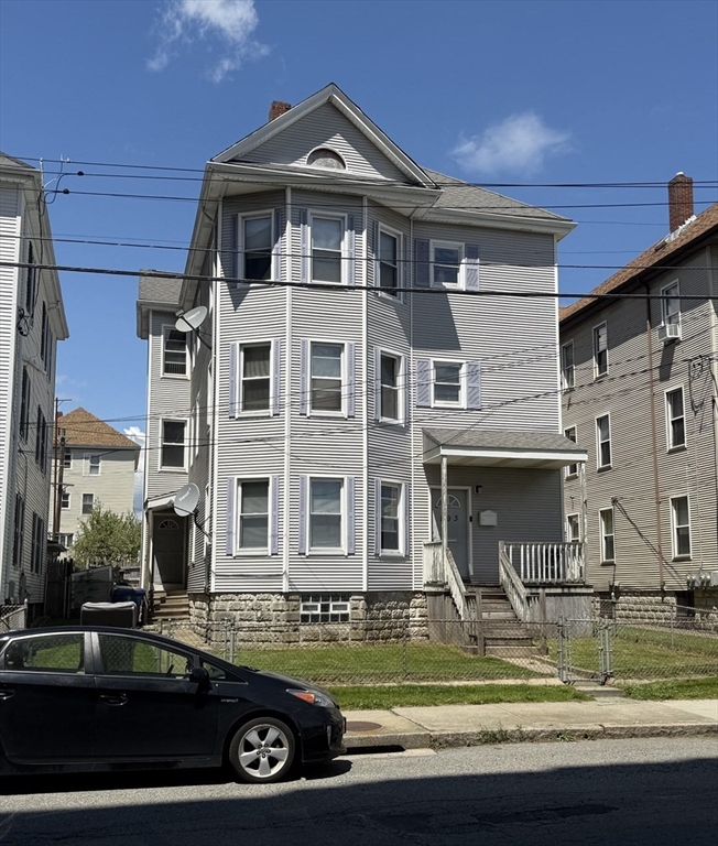 193 Deane St, New Bedford, Massachusetts, 7 Bedrooms Bedrooms, 19 Rooms Rooms,3 BathroomsBathrooms,Residential Income,For Sale,Deane St,73372777