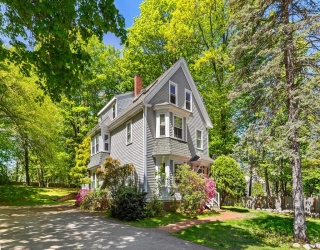956 Bay Road, Hamilton, Massachusetts, 3 Bedrooms Bedrooms, 6 Rooms Rooms,2 BathroomsBathrooms,Residential,For Sale,Bay Road,73372983