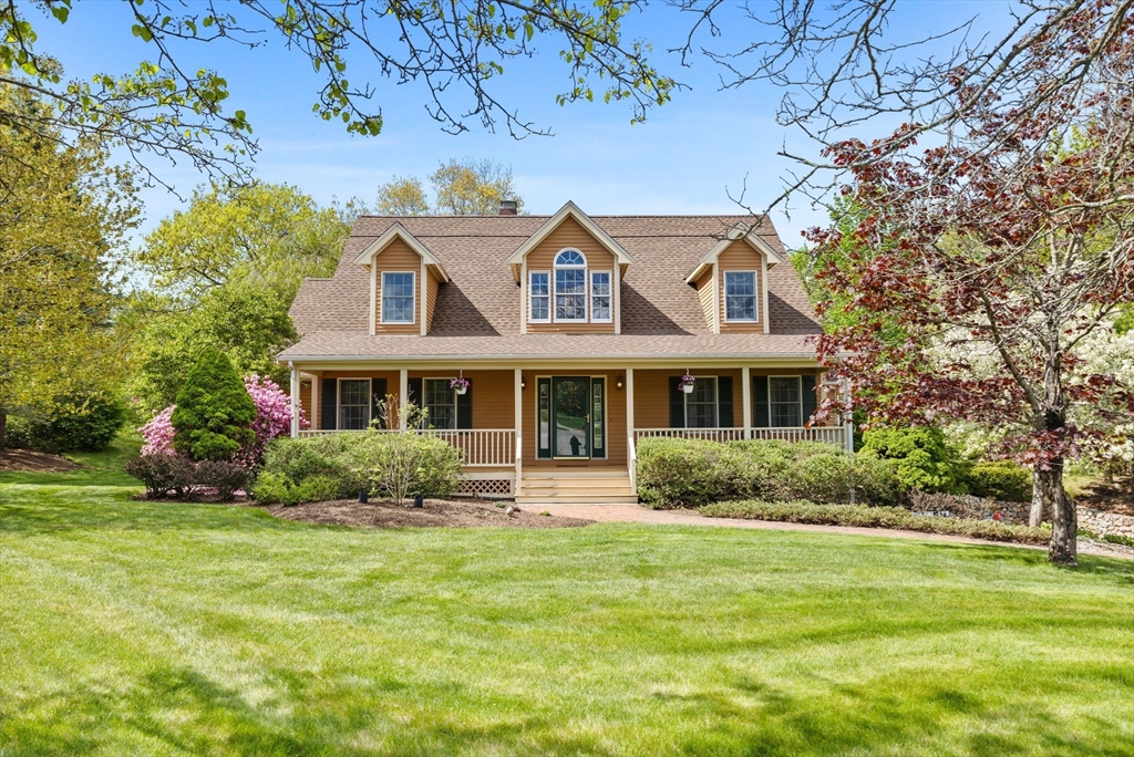 5 Campbell Rd, Middleton, Massachusetts, 3 Bedrooms Bedrooms, 8 Rooms Rooms,3 BathroomsBathrooms,Residential,For Sale,Campbell Rd,73372986