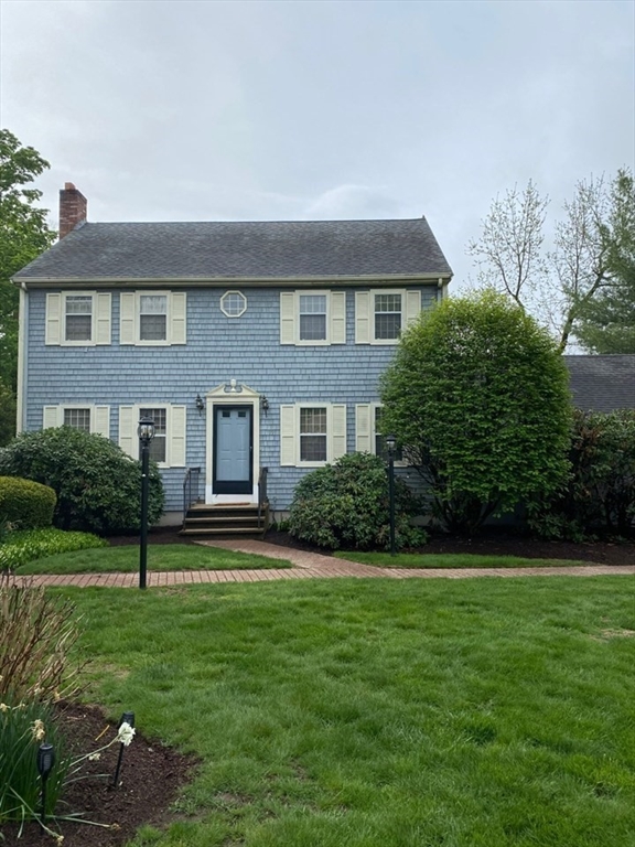 19 Camelot Ct, Stoughton, Massachusetts, 2 Bedrooms Bedrooms, 6 Rooms Rooms,2.5 BathroomsBathrooms,Residential,For Sale,Camelot Ct,73373072