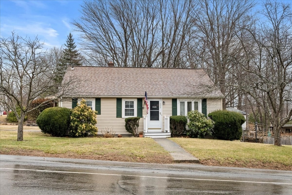 253 Oxford St N, Auburn, Massachusetts, 4 Bedrooms Bedrooms, 6 Rooms Rooms,1.5 BathroomsBathrooms,Residential,For Sale,Oxford St N,73350516