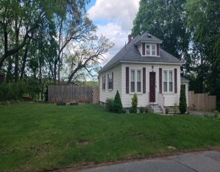 42 Lakeside Dr, Shrewsbury, Massachusetts, 2 Bedrooms Bedrooms, 6 Rooms Rooms,2 BathroomsBathrooms,Residential Lease,For Rent,Lakeside Dr,73373430