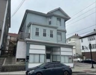 175-77-179 East Main St, Fall River, Massachusetts, 8 Bedrooms Bedrooms, 17 Rooms Rooms,2.5 BathroomsBathrooms,Residential Income,For Sale,East Main St,73373523