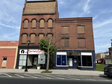 117-123 High St, Holyoke, Massachusetts, ,Commercial Sale,For Sale,High St,73373692