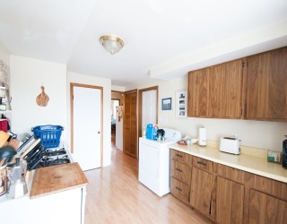 837.5 E 2nd Street, Boston, Massachusetts, 2 Bedrooms Bedrooms, 5 Rooms Rooms,1 BathroomBathrooms,Residential Lease,For Rent,E 2nd Street,73373699