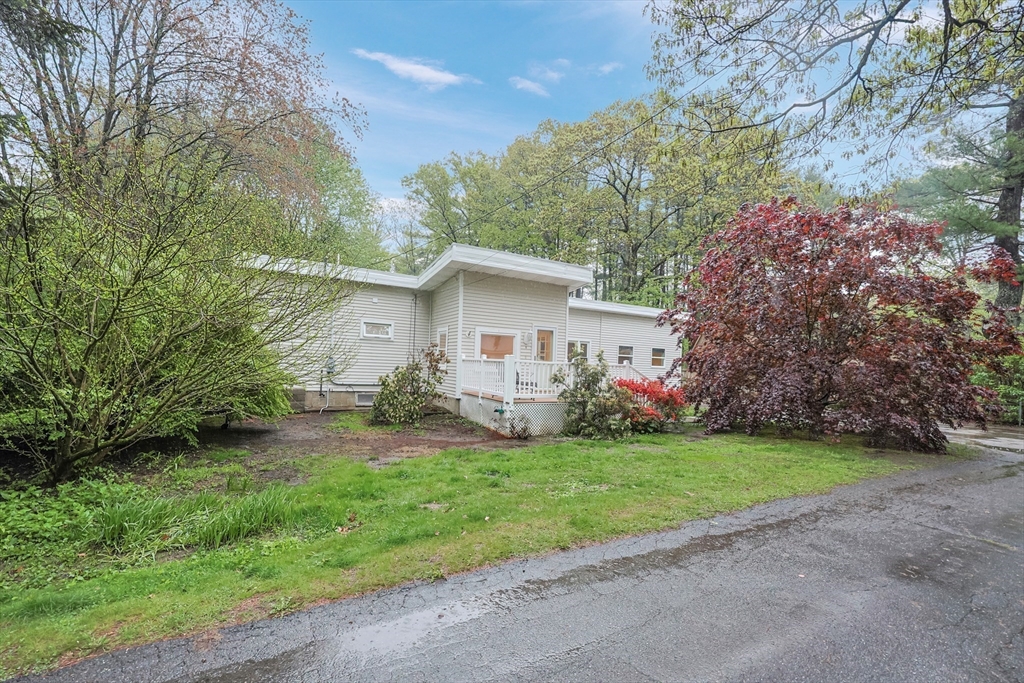 9 Easy St, Northborough, Massachusetts, 3 Bedrooms Bedrooms, 8 Rooms Rooms,1 BathroomBathrooms,Residential,For Sale,Easy St,73373710