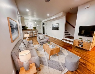 122 W 7th Street, Boston, Massachusetts, 3 Bedrooms Bedrooms, 3 Rooms Rooms,2.5 BathroomsBathrooms,Residential,For Sale,W 7th Street,73373674