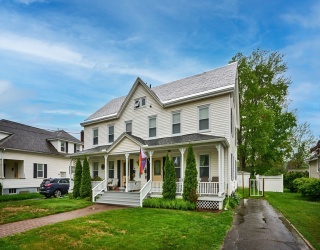 52-54 Holyoke St, Easthampton, Massachusetts, 6 Bedrooms Bedrooms, 12 Rooms Rooms,2 BathroomsBathrooms,Residential Income,For Sale,Holyoke St,73373832