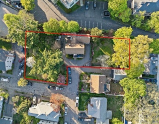 2 Hammond Ct, Quincy, Massachusetts, 4 Bedrooms Bedrooms, 12 Rooms Rooms,2 BathroomsBathrooms,Residential Income,For Sale,Hammond Ct,73373859