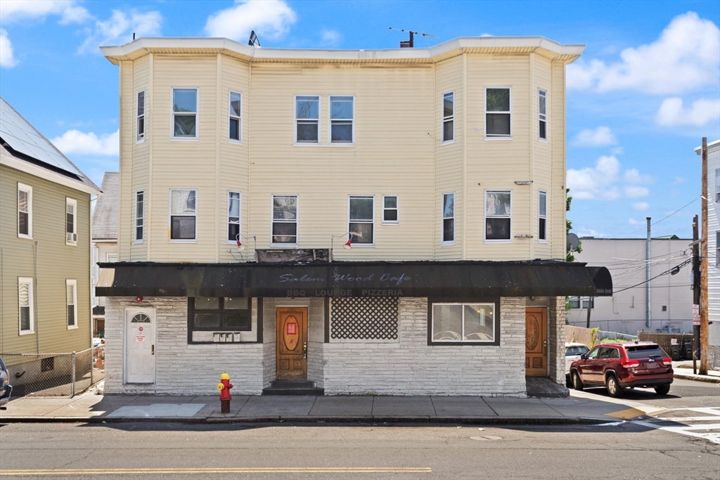 385-387 Salem St, Malden, Massachusetts, 6 Bedrooms Bedrooms, 20 Rooms Rooms,4 BathroomsBathrooms,Residential Income,For Sale,Salem St,73373885