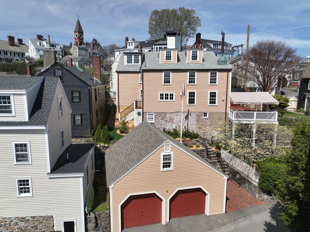 6 Lee Street, Marblehead, Massachusetts, 4 Bedrooms Bedrooms, 9 Rooms Rooms,4 BathroomsBathrooms,Residential,For Sale,Lee Street,73373864