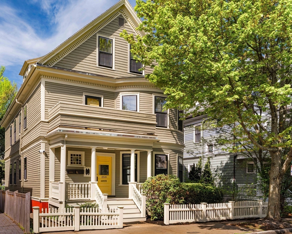 259 Upland Road, Cambridge, Massachusetts, 7 Bedrooms Bedrooms, 13 Rooms Rooms,3 BathroomsBathrooms,Residential Income,For Sale,Upland Road,73373824