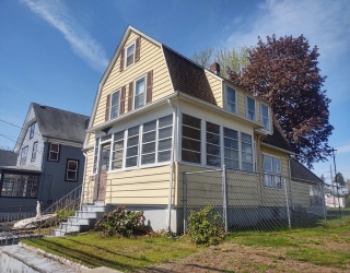 1123 S Broadway, East Providence, Rhode Island, 3 Bedrooms Bedrooms, 8 Rooms Rooms,2 BathroomsBathrooms,Residential,For Sale,S Broadway,73370095