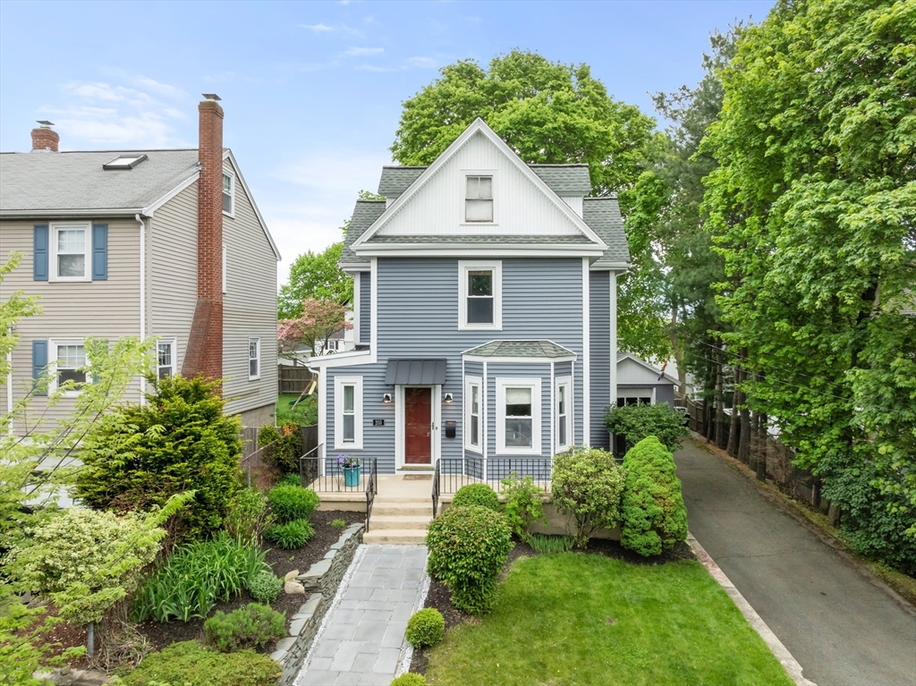 203 Church St, Milton, Massachusetts, 3 Bedrooms Bedrooms, 7 Rooms Rooms,1.5 BathroomsBathrooms,Residential,For Sale,Church St,73374331