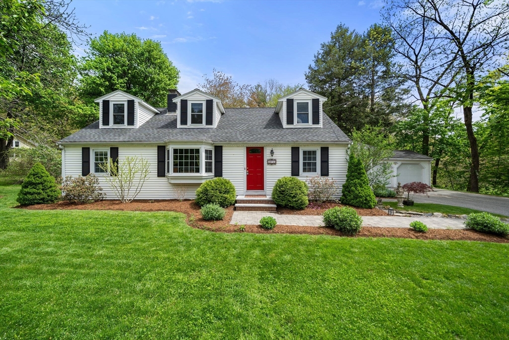 271 Haverhill St, North Reading, Massachusetts, 3 Bedrooms Bedrooms, 7 Rooms Rooms,2.5 BathroomsBathrooms,Residential,For Sale,Haverhill St,73374334