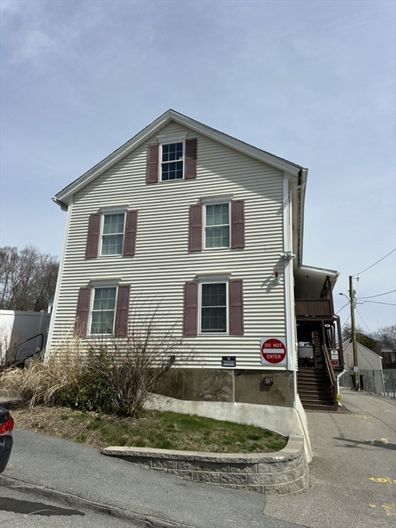 6 Milton St, Worcester, Massachusetts, 46 Bedrooms Bedrooms, 88 Rooms Rooms,21 BathroomsBathrooms,Residential Income,For Sale,Milton St,73374469