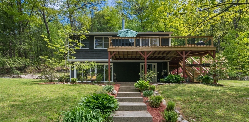 86 Amherst Road, Belchertown, Massachusetts, 3 Bedrooms Bedrooms, 5 Rooms Rooms,2 BathroomsBathrooms,Residential,For Sale,Amherst Road,73374568
