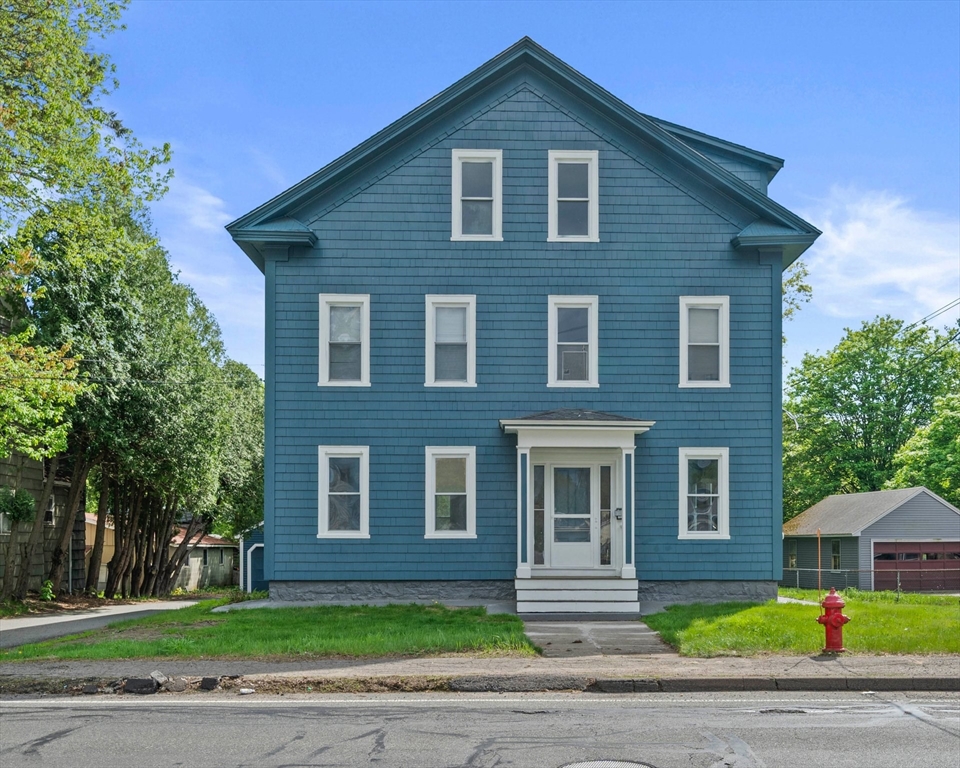 84 Tremont St, Taunton, Massachusetts, 8 Bedrooms Bedrooms, 18 Rooms Rooms,3.5 BathroomsBathrooms,Residential Income,For Sale,Tremont St,73374248