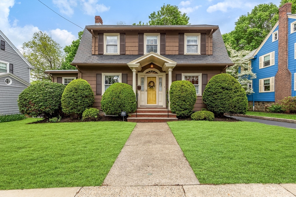 26 Laurel Street, Melrose, Massachusetts, 3 Bedrooms Bedrooms, 7 Rooms Rooms,1.5 BathroomsBathrooms,Residential,For Sale,Laurel Street,73374204