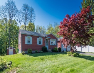 319 Brookside Cir, Northampton, Massachusetts, 3 Bedrooms Bedrooms, 5 Rooms Rooms,1 BathroomBathrooms,Residential,For Sale,Brookside Cir,73374293