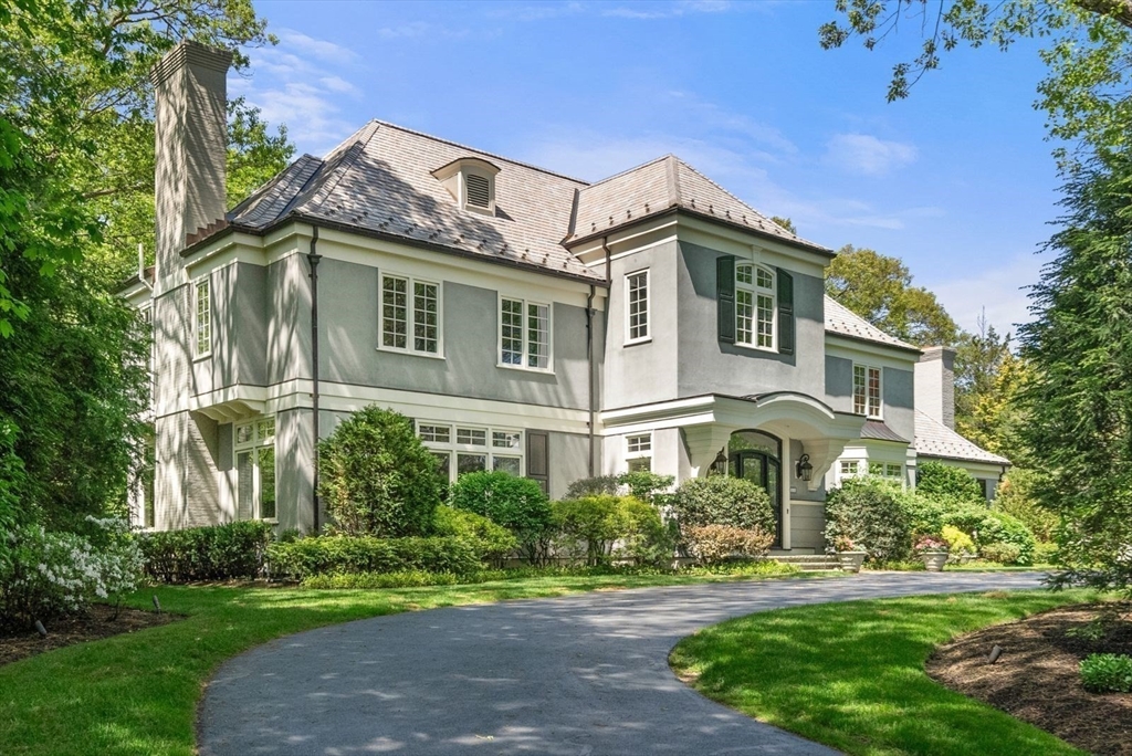 11 Greylock Rd, Wellesley, Massachusetts, 4 Bedrooms Bedrooms, 8 Rooms Rooms,6 BathroomsBathrooms,Residential,For Sale,Greylock Rd,73374644