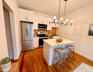 1880 Commonwealth Ave, Boston, Massachusetts, 2 Bedrooms Bedrooms, 3 Rooms Rooms,1 BathroomBathrooms,Residential Lease,For Rent,Commonwealth Ave,73374648