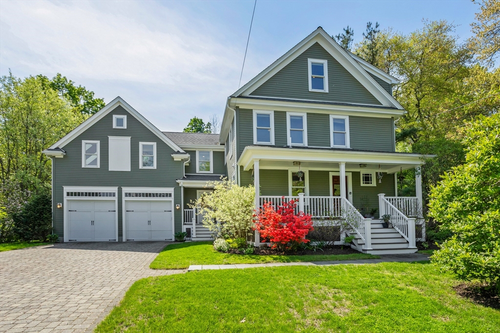 18 Hill St, Lexington, Massachusetts, 5 Bedrooms Bedrooms, 12 Rooms Rooms,3 BathroomsBathrooms,Residential,For Sale,Hill St,73374883