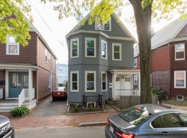 11-13 Line St, Cambridge, Massachusetts, 8 Bedrooms Bedrooms, 14 Rooms Rooms,4 BathroomsBathrooms,Residential Income,For Sale,Line St,73374714