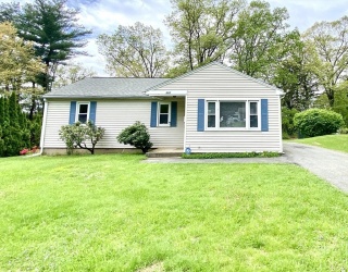 302 W Allen Ridge Rd., Springfield, Massachusetts, 4 Bedrooms Bedrooms, 6 Rooms Rooms,2 BathroomsBathrooms,Residential,For Sale,W Allen Ridge Rd.,73375329