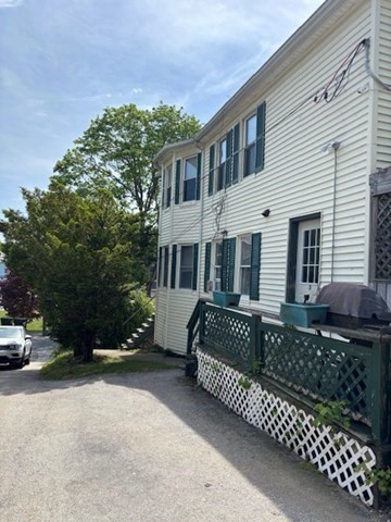 14 1st Ave, Dudley, Massachusetts, 5 Bedrooms Bedrooms, 11 Rooms Rooms,3 BathroomsBathrooms,Residential Income,For Sale,1st Ave,73375157