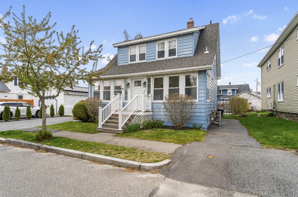 1 Ascadilla Rd, Worcester, Massachusetts, 3 Bedrooms Bedrooms, 8 Rooms Rooms,1.5 BathroomsBathrooms,Residential,For Sale,Ascadilla Rd,73375338