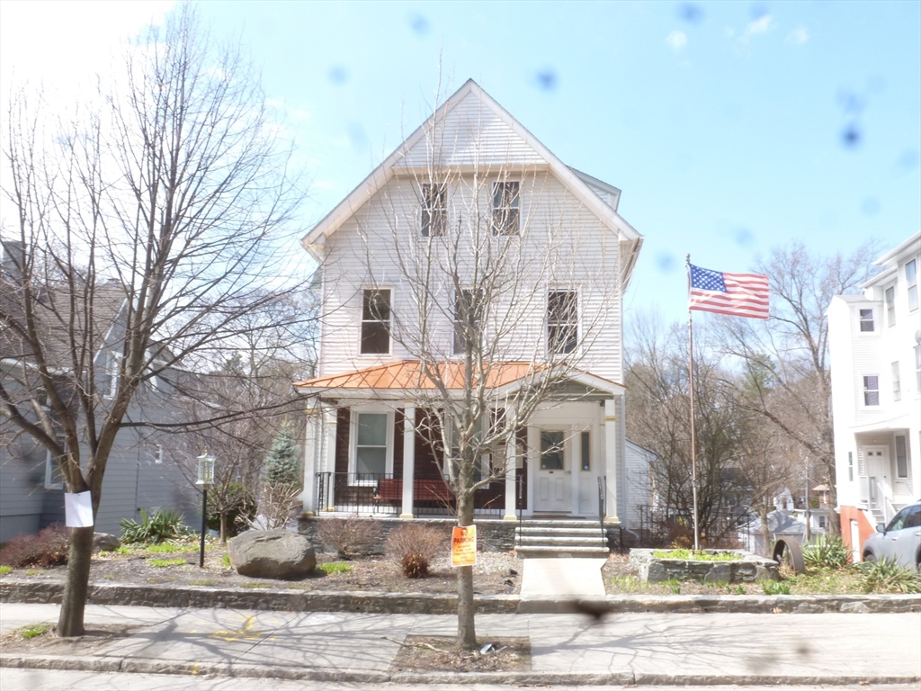 630 Pleasant Street, Worcester, Massachusetts, 3 Bedrooms Bedrooms, 7 Rooms Rooms,1 BathroomBathrooms,Residential Lease,For Rent,Pleasant Street,73375356